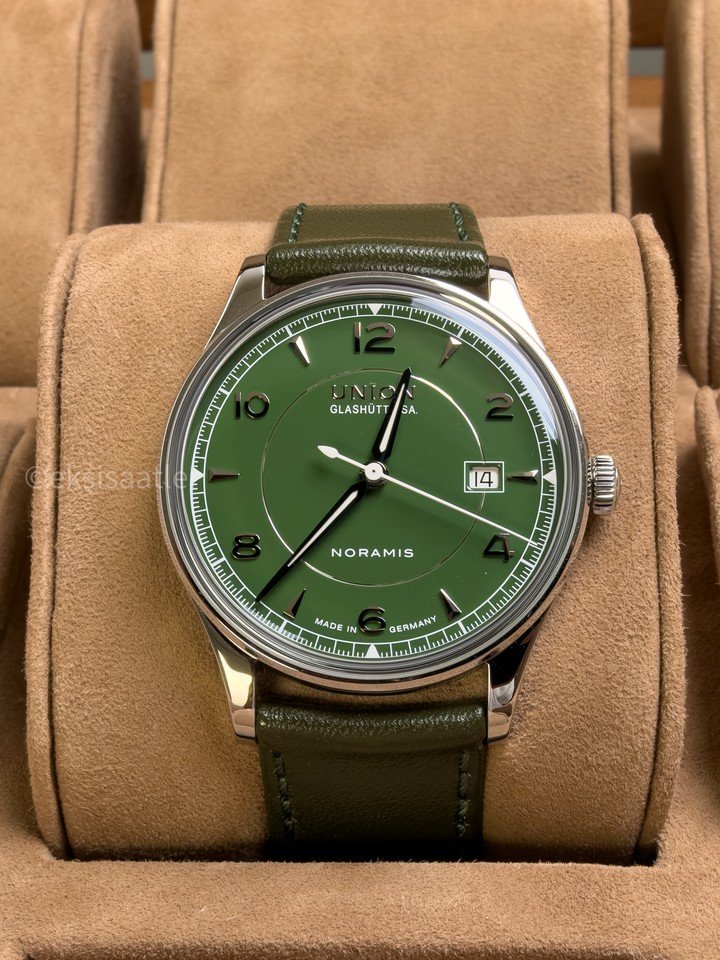 Union Glashütte Noramis Date — Vintage Green